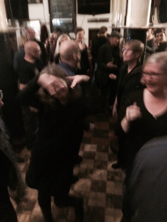 Everybody Dance Now!