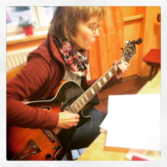 While her guitar gently weeps