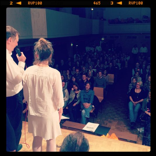 Quare verbis parcam? Gratuita sunt! Burkhard und Verena führen durch den Abend